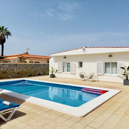 Beachfront Villa And Pool بويرتو دي سانتياغو المظهر الخارجي الصورة