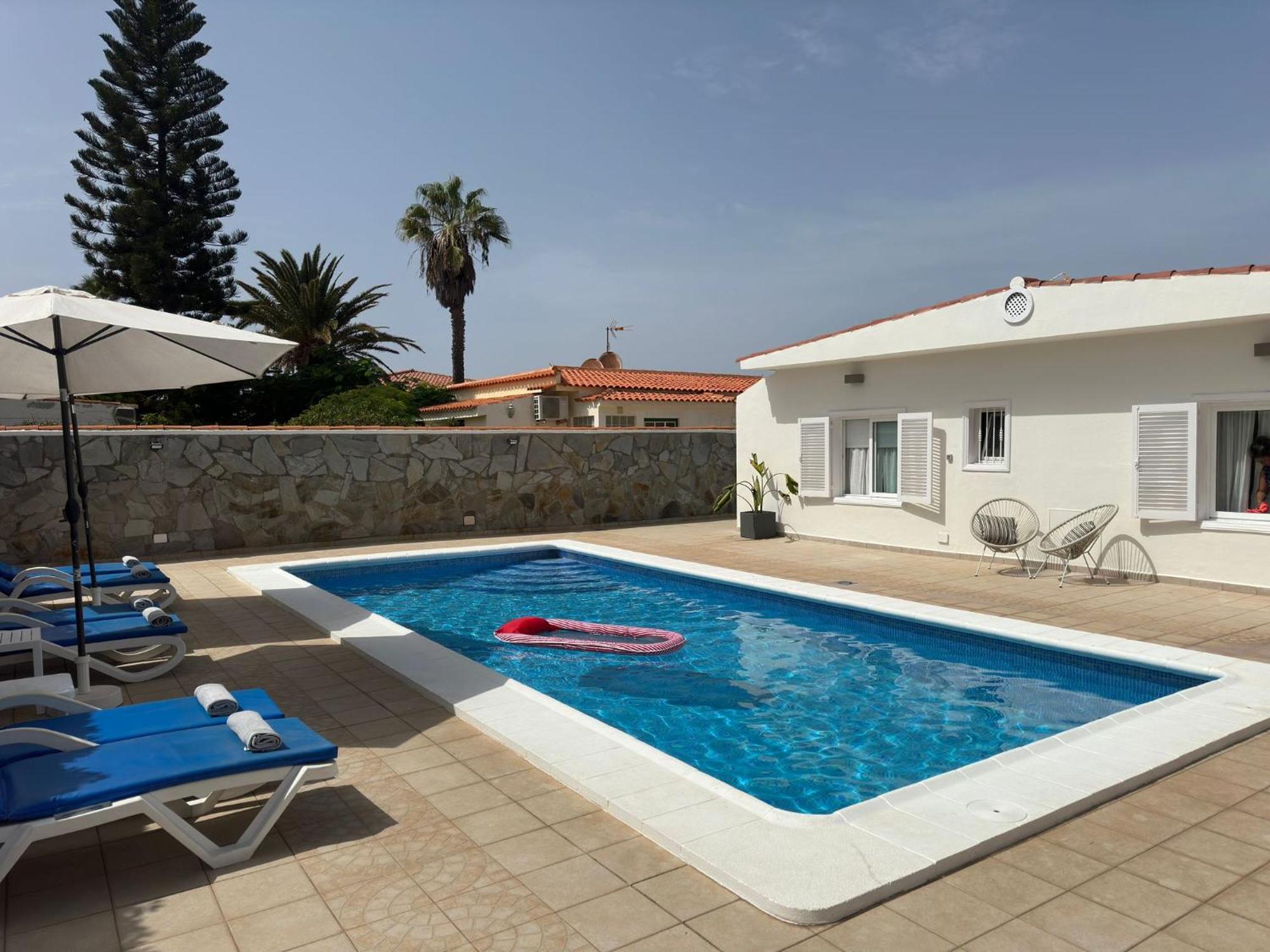 Beachfront Villa And Pool بويرتو دي سانتياغو المظهر الخارجي الصورة