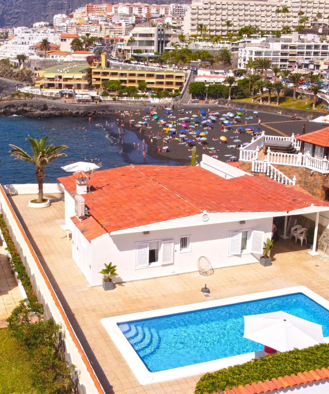 Beachfront Villa And Pool بويرتو دي سانتياغو المظهر الخارجي الصورة